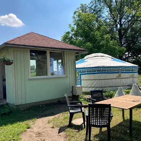 Luxury tent Mongolische Jurte Im Art.quartier Velgast